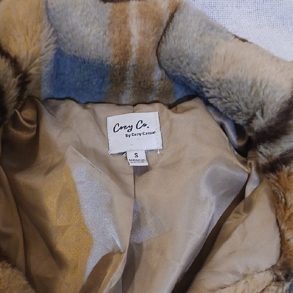 Plaid Button-Up Jacket - Picture 2 of 6